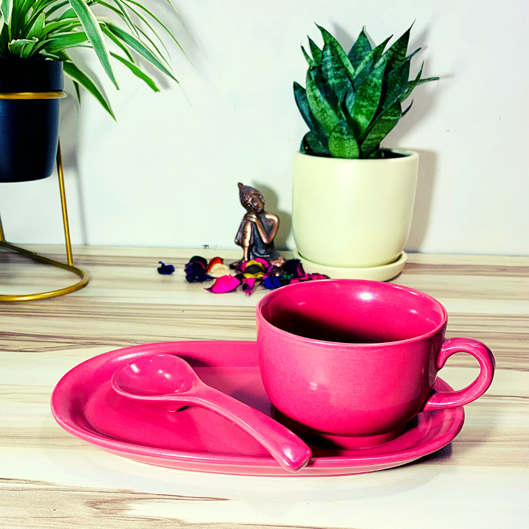 Homefrills Ceramic Glossy Finish Large Soup/Cereal Mug with Tray and Spoon Glossy Finish Suitable for Coffee, Tea, Juice, Cappuccino, Soup ,Milk,Cereal etc. (270ml) (Colour-Magenta)